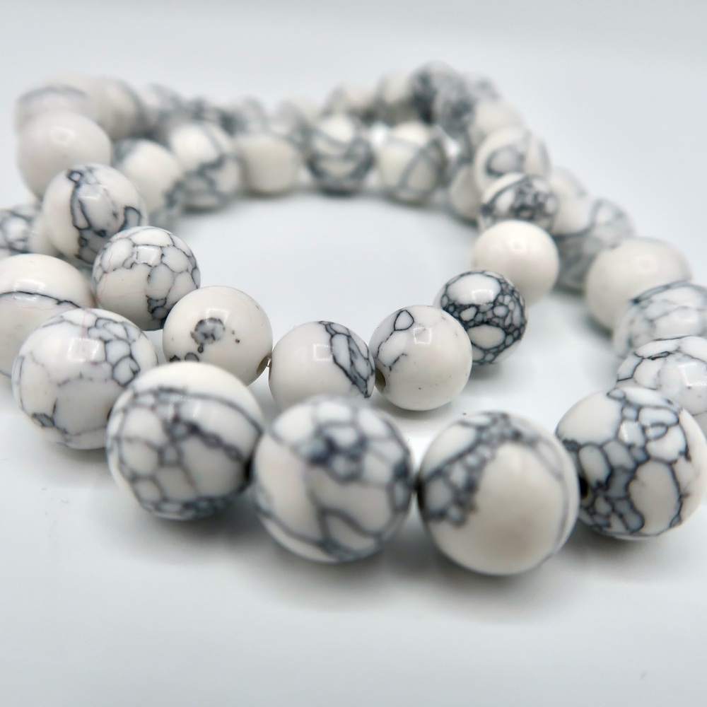 Natural Howlite Bracelet - Picture 8 of 10